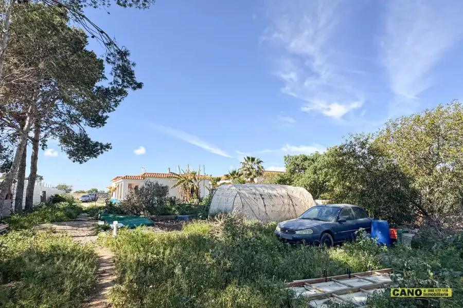 Spacious Cortijo with Pool & Garage in Níjar, Spain - Image 5