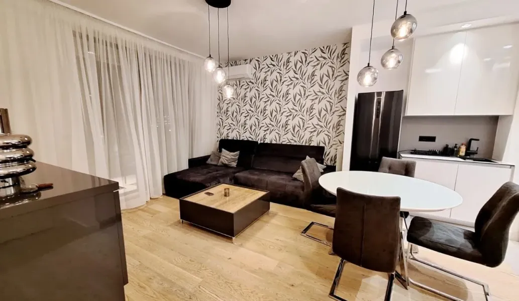 Spacious 2-Bedroom Apartment with Garage in Belgrade's BW Metropolitan - Image 2
