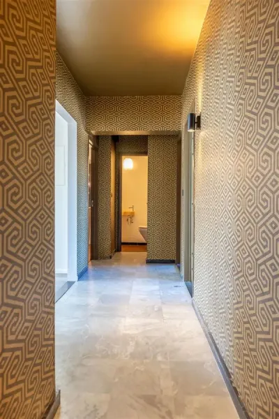 Bright 3-Bedroom Penthouse with Terraces & Parking in Ukkel - Image 2