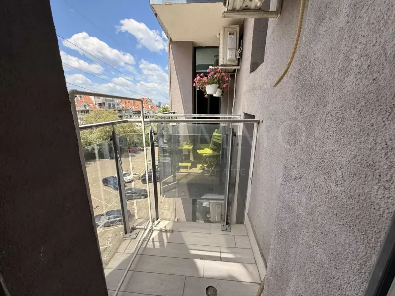 Stylish One-Bedroom Apartment in the Castle Complex, Sofia - Image 5