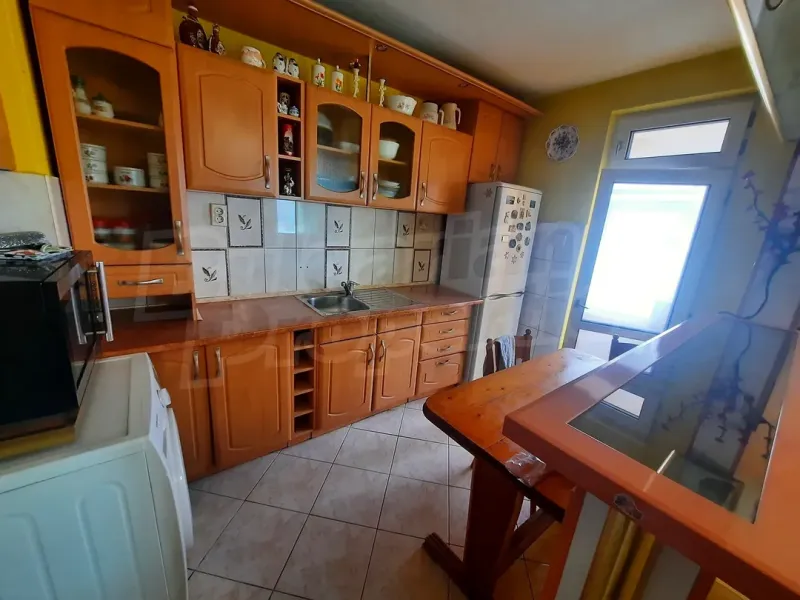 Apartment for sale in Pomorie - Image 2