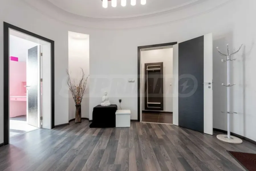 Apartment for rent in Varna - Image 3