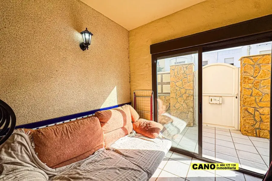 Spacious 4-Bedroom Dúplex Apartment in Prime Aguadulce Location - Image 1