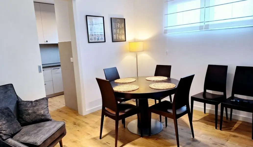 Spacious 3-Bedroom Apartment Near Crvena Zvezda with Modern Amenities - Image 1