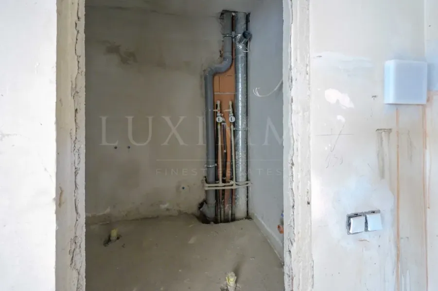 Krasno Selo Apartment with Parking – Modern Living &amp; Views - Image 4