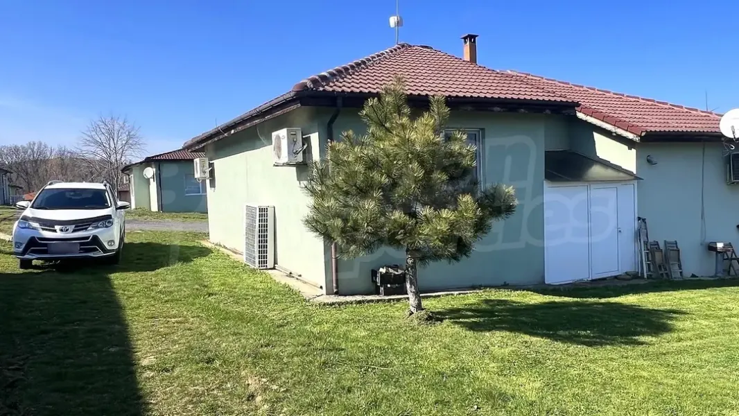 Spacious Single-Story Home Near Banya Village, Burgas Bulgaria - Image 1