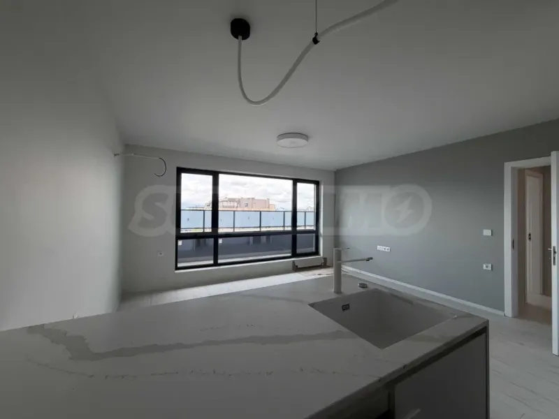 Spacious Apartment with Panoramic Rhodope Views in Plovdiv - Image 3