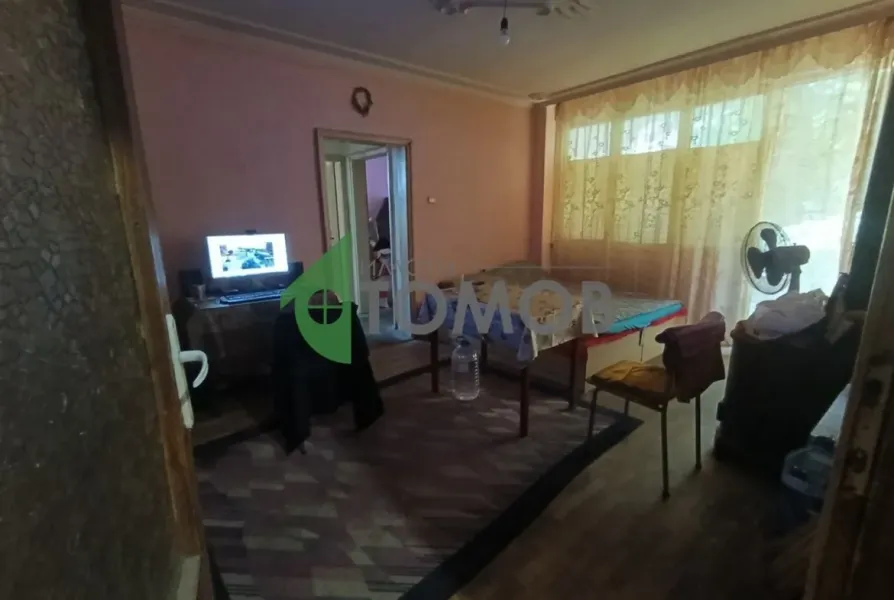 Spacious 3-Bedroom Apartment in Central Stara Zagora for Sale - Image 1
