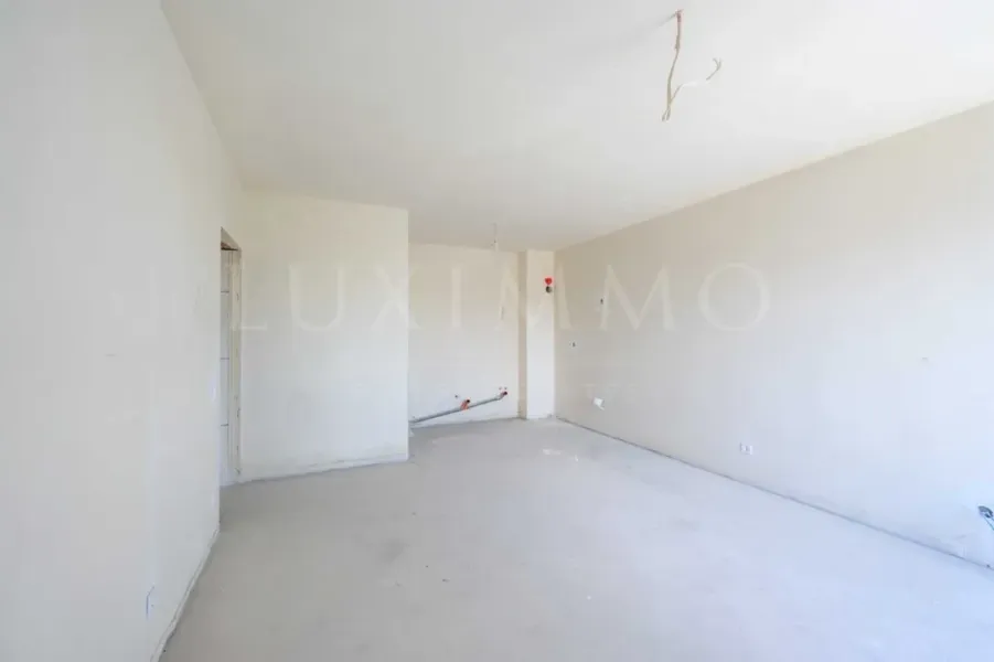 Krasno Selo Apartment with Parking – Modern Living &amp; Views - Image 2
