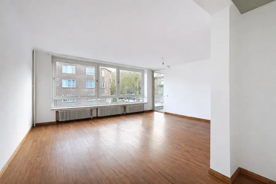 Bright 2-Bed Brussels Apartment with Terrace - Avenue de l'Amarante - Image 3