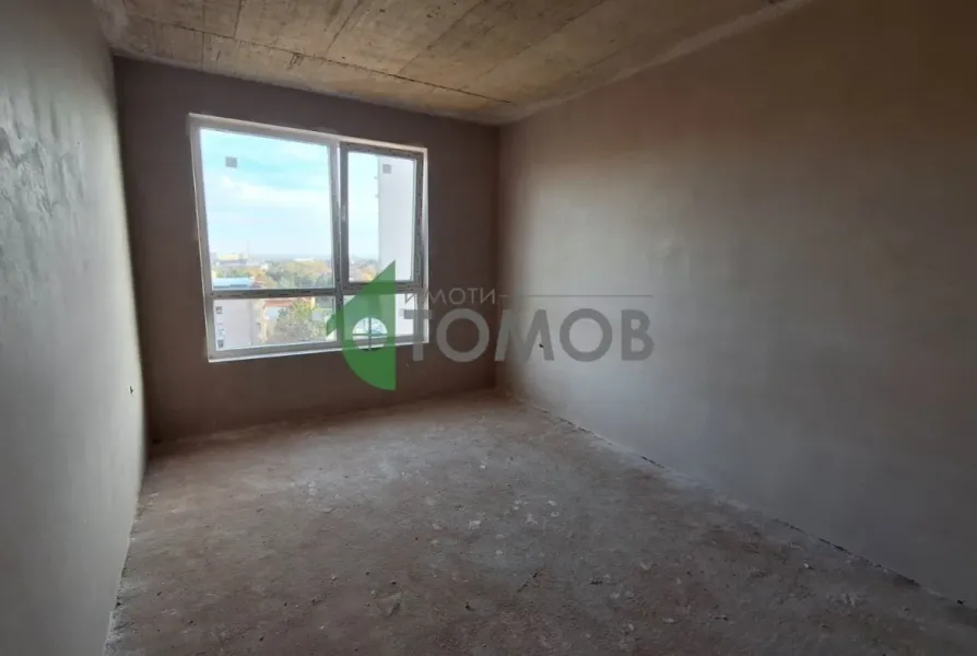 Spacious 3-Bedroom Apartment in New Stara Zagora, Bulgaria - Image 3