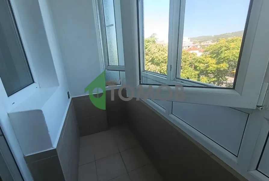 Stylish One-Bedroom Apartment in the Heart of Stara Zagora, Bulgaria - Image 3