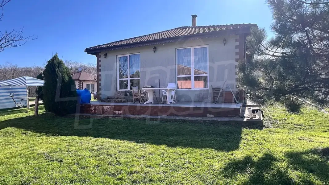 Spacious Single-Story Home Near Banya Village, Burgas Bulgaria - Image 3