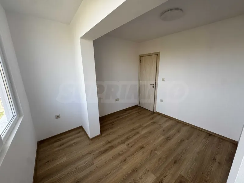 Spacious, Renovated 1-Bedroom Apartment in Mladost 1, Varna - Image 1