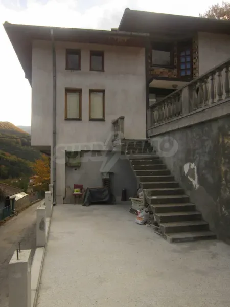 Spacious House w/Dvor Near Smolyan, BG - Image 5