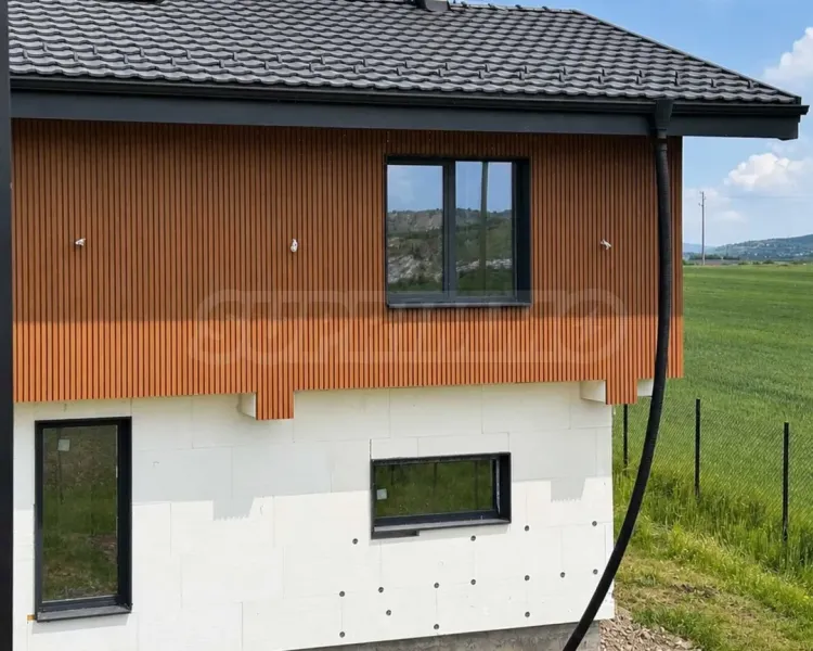 Spacious 3-Bed House w/Garden Near Sofia - Image 4