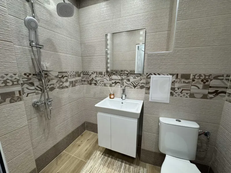 Spacious, Renovated 1-Bedroom Apartment in Mladost 1, Varna - Image 2