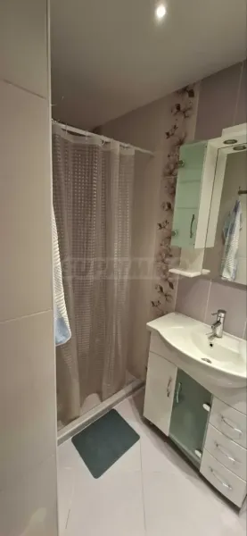 Stylish, Fully Furnished Apartment in Varna's Heart - €600 - Image 3