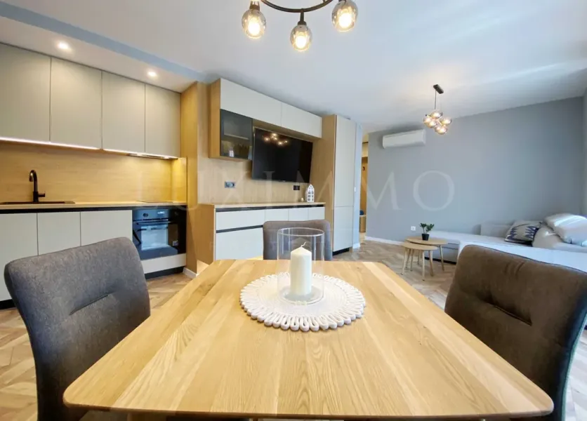 Stylish 1-Bedroom Apartment in Plovdiv Center, Fully Furnished - Image 2