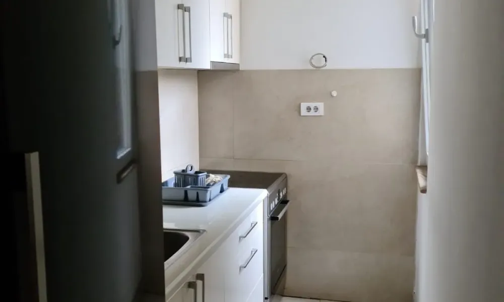 Spacious 3-Bedroom Apartment in New Belgrade, Zvezdara - Rent - Image 2