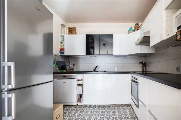 Bright 1-Bedroom Apartment with Terrace in Anderlecht, Westland Area - Image 1