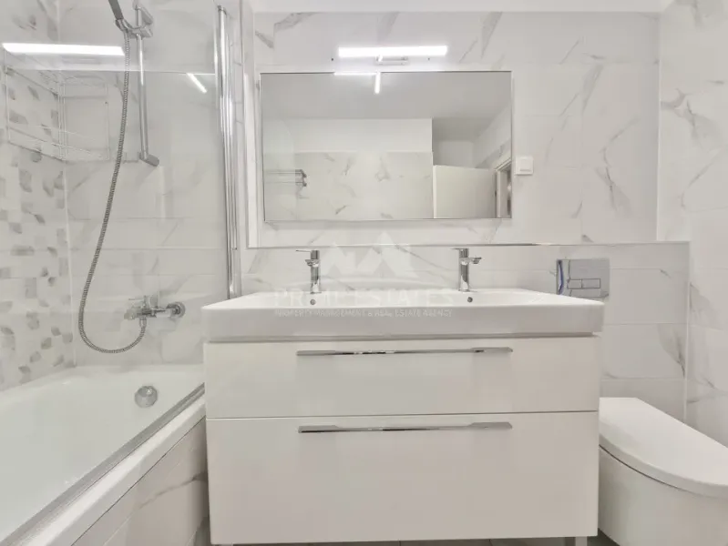 Spacious 2-Bedroom Apartment with Parking in New Point, Bucharest - Image 1