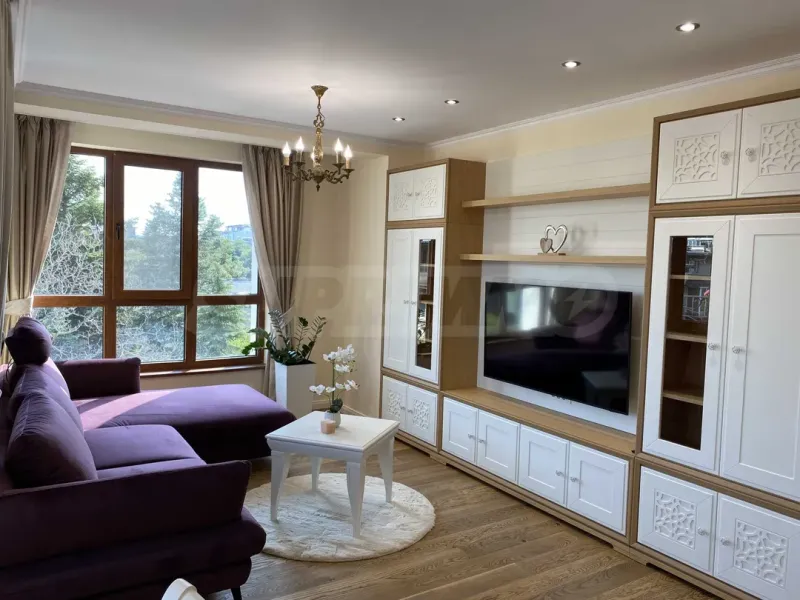 Spacious Fully Furnished Apartment in Central Varna, Bulgaria - Image 4