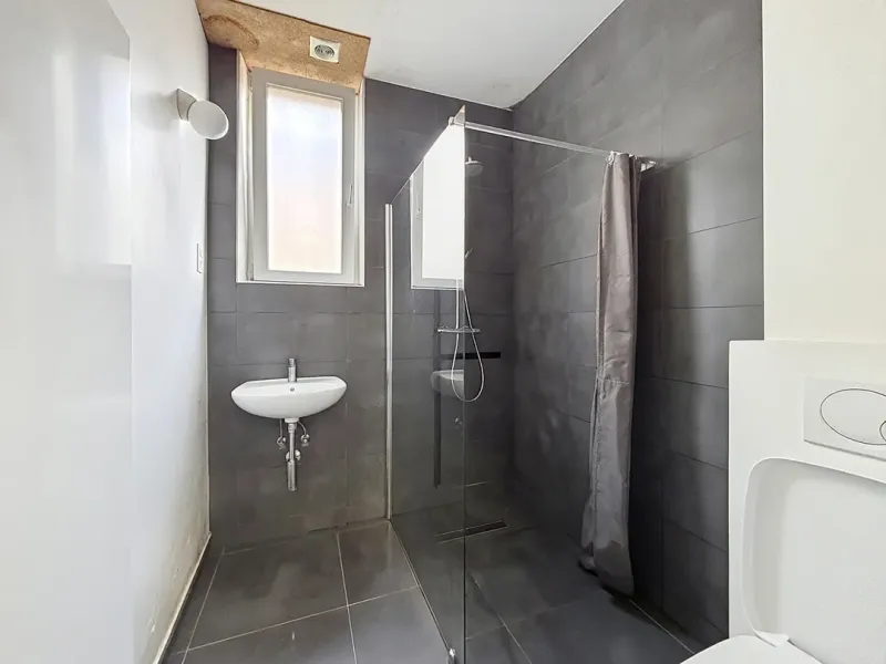 Spacious 5-Bedroom Apartment Block in Ganshoren, Brussels, Belgium - Image 2