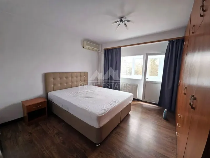 Fully Furnished 2-Bedroom Apartment Near Calea Victoriei, Bucharest - Image 4