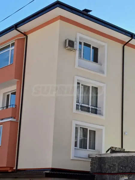 Fully Furnished Smolyan Apartment with Terrace and Basement - Image 1