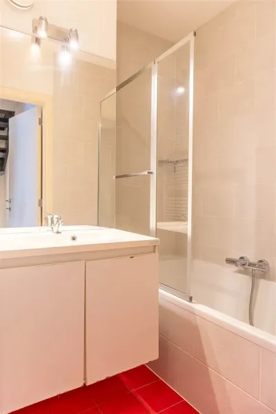 Spacious Family Home on Cul-de-Sac Bordering Uccle, Vorst - Image 2