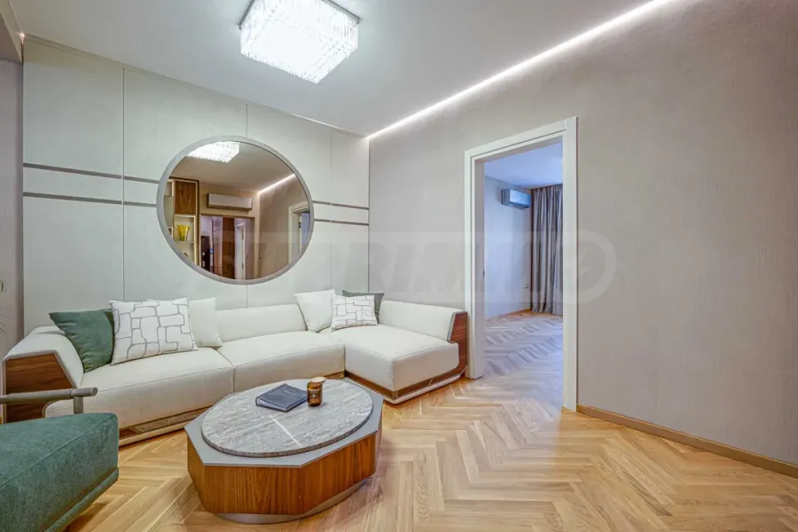 Luxury Designer Apartment on Soborna Blvd - Image 3