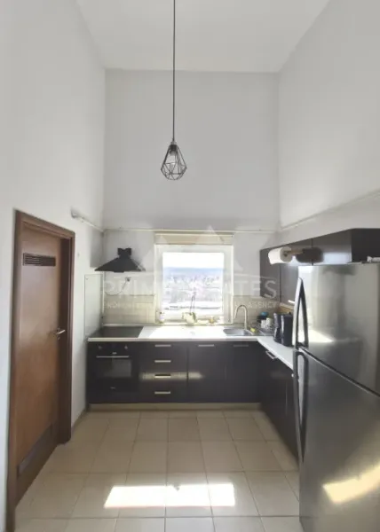 Spacious 3-Bedroom Apartment with 3 Bathrooms in Felicity - Image 3