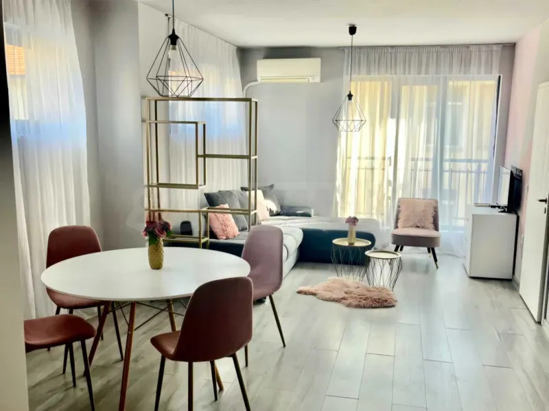 Stylish 2-Bedroom Apartment in Varna's "Chayka" Area - Image 2