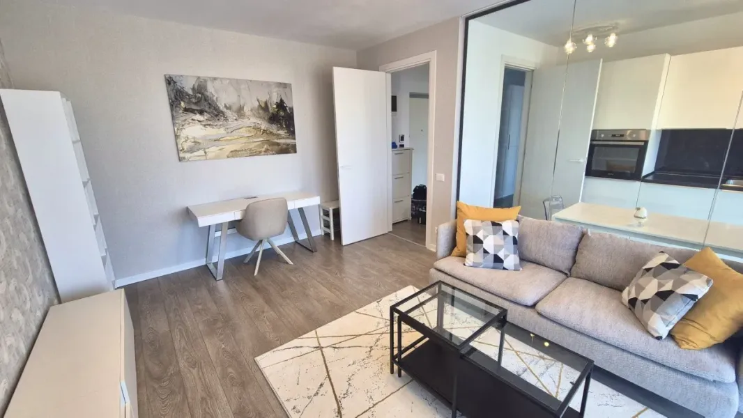 Stylish 2-Bedroom Apartment in Cloud 9, Bucharest - Rent Now - Image 2