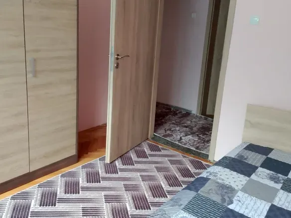 Spacious, Fully Furnished Apartment Near Sofia Parks &amp; Shops - Image 3