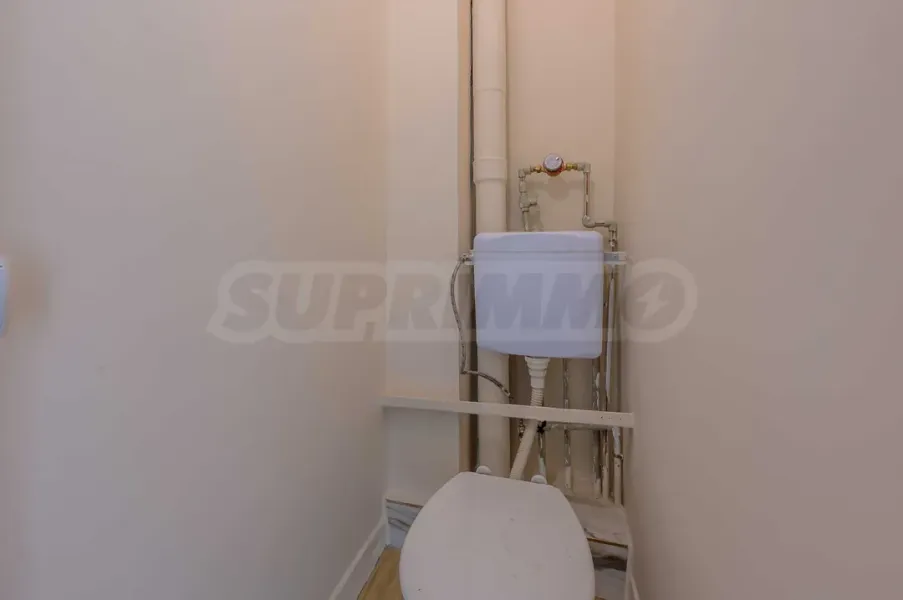 Spacious Apartment with Mountain View in Bakson - Image 5