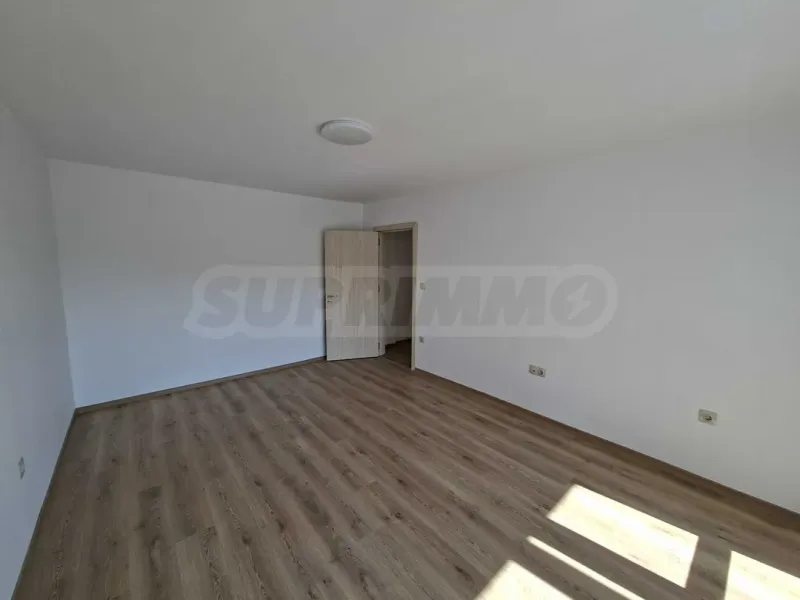 Spacious Apartment in Mladost 1, Varna - New Renovation - Image 5