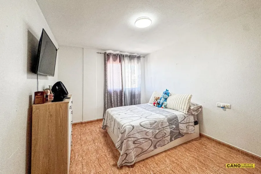 Apartment for sale in Roquetas de Mar - Image 3