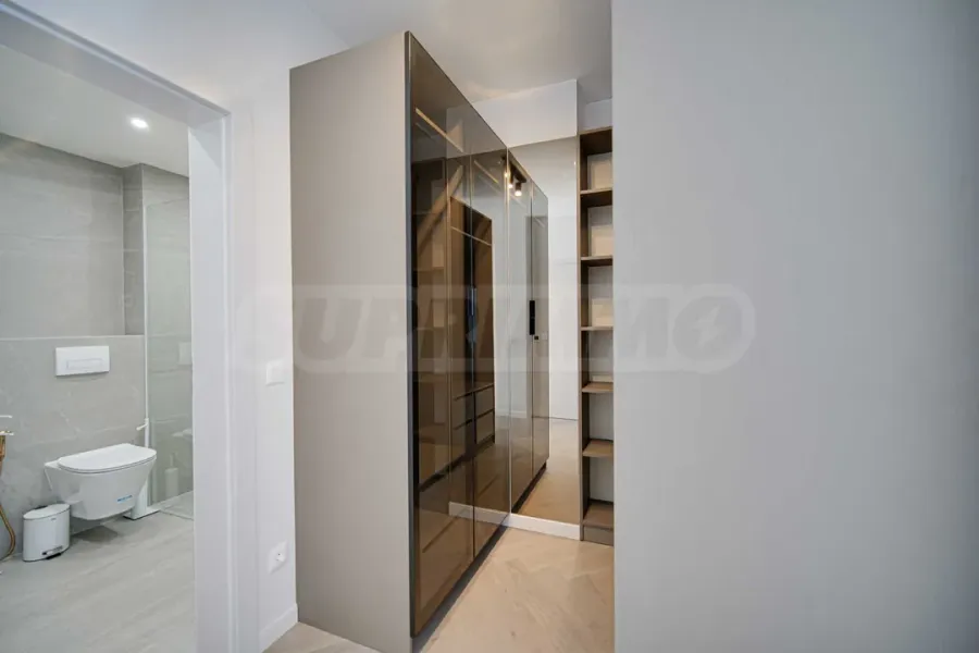 Spacious, Fully Furnished Apartment with Garage in Sofia Complex - Image 4