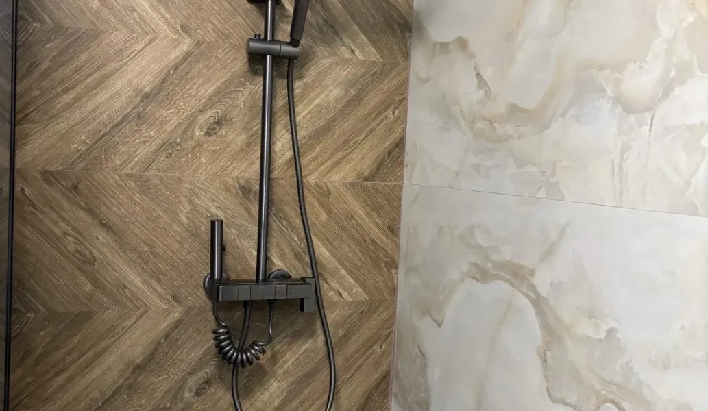 Luxurious Renovated 3-Bedroom Apartment in Vračar, Belgrade - Image 4