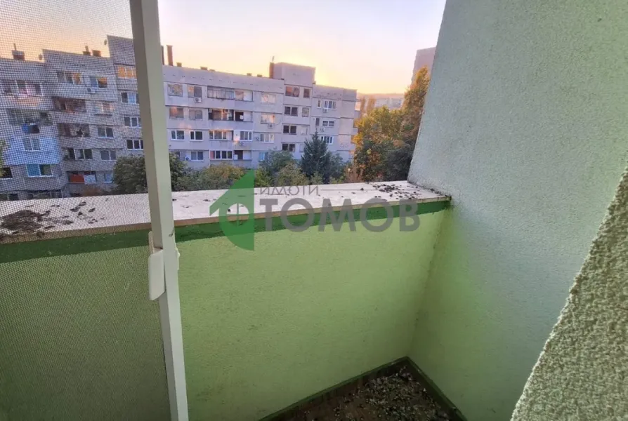 Spacious South-Facing Apartment in Stara Zagora – 45m2 - Image 3