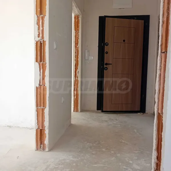 Spacious 2-Bedroom Apartment with Lake Vya View - Image 3