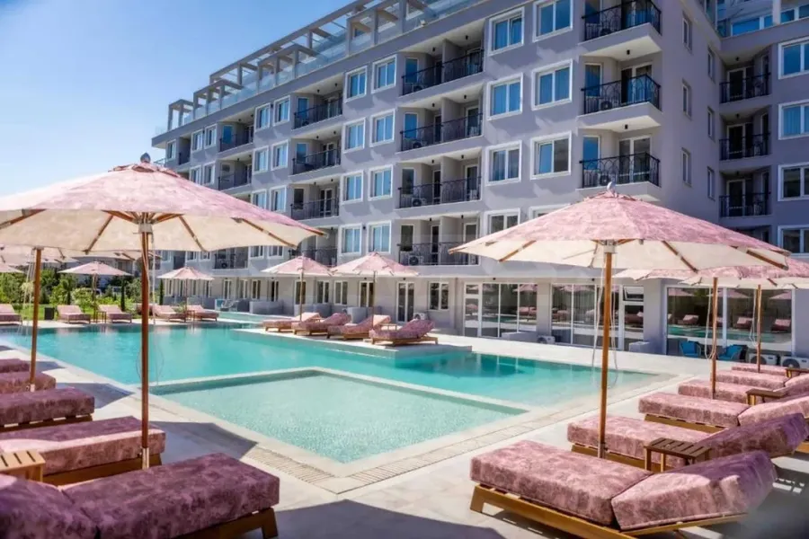 Sunbeam Beach Apartment - Zazu &amp; Pool Views - Image 2