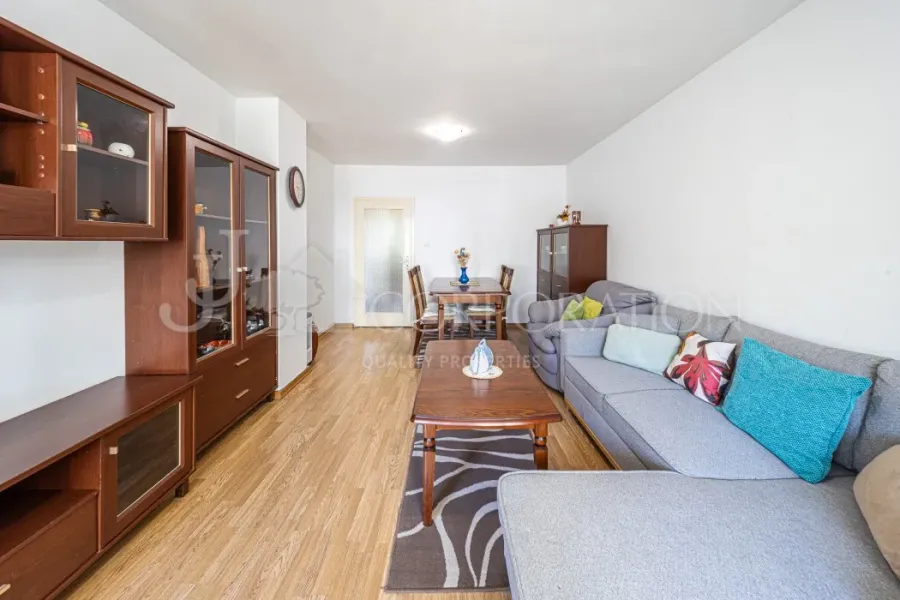 Spacious Fully Furnished Apartment in Lozeneц, Sofia (100sqm) - Image 2