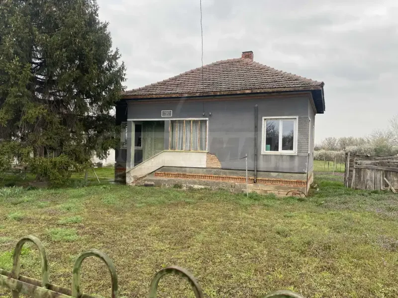 Spacious House with Garden Near Vidin, Bulgaria - Image 5