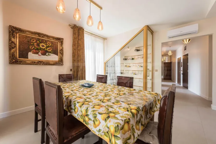 Luxury Penthause with Sea View in Varna - Image 5
