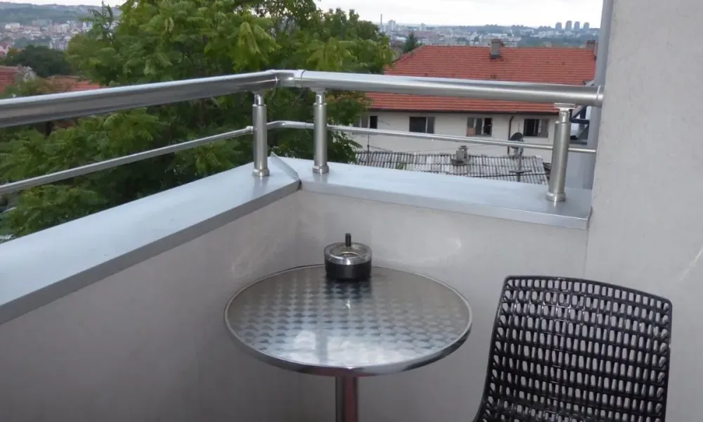 Spacious, Fully Furnished 3-Bedroom Apartment with Garage in Belgrade - Image 2