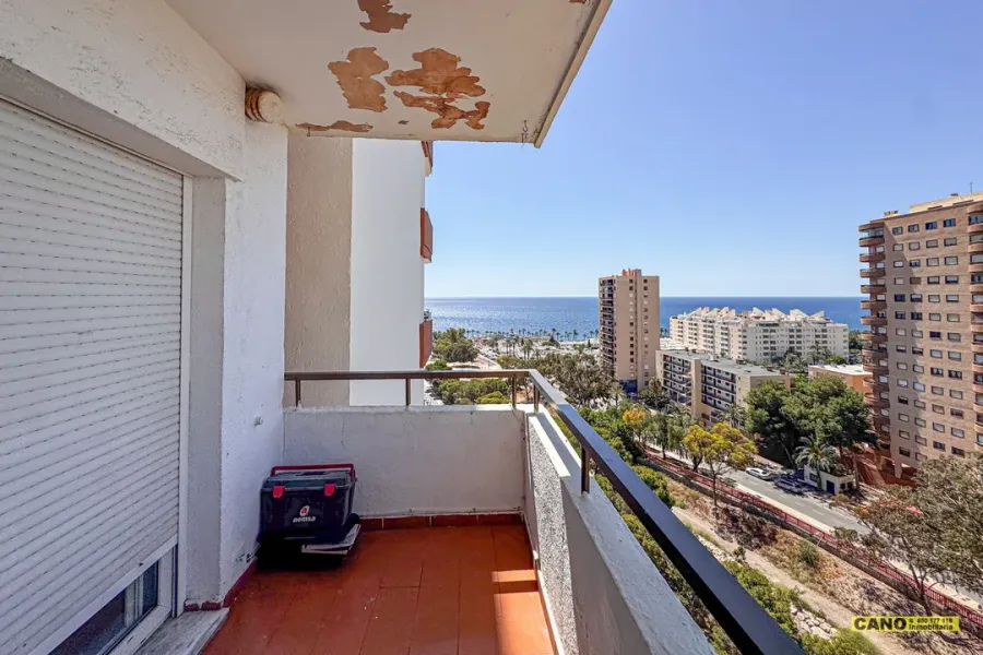 Spacious 3-Bedroom Apartment in Sunny Aguadulce, Spain - Image 2
