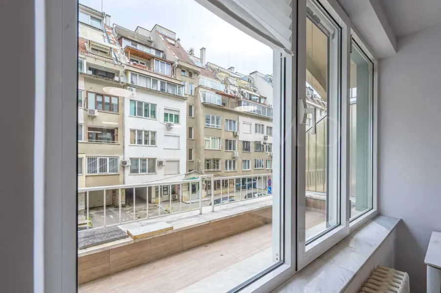 Strelbishte Medical University Apartment With Parking - Image 3
